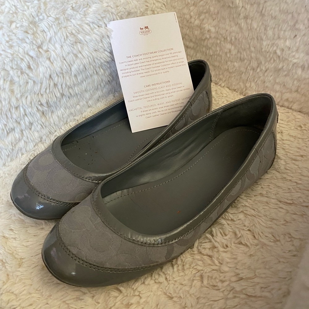 Coach flats